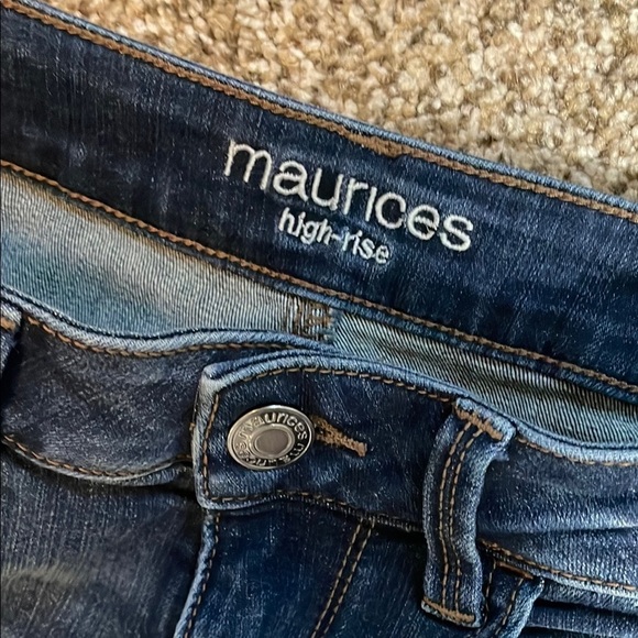 💜Maurices Blue Skinny Jeans with Distressed Details - Picture 2 of 3